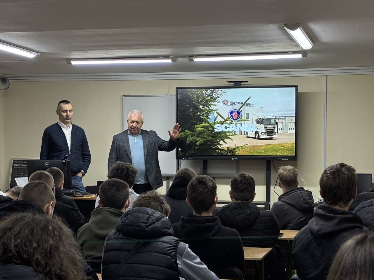 ТОВ «ДНІПРО-СКАН-СЕРВІС» з профорієнтаційною роботою